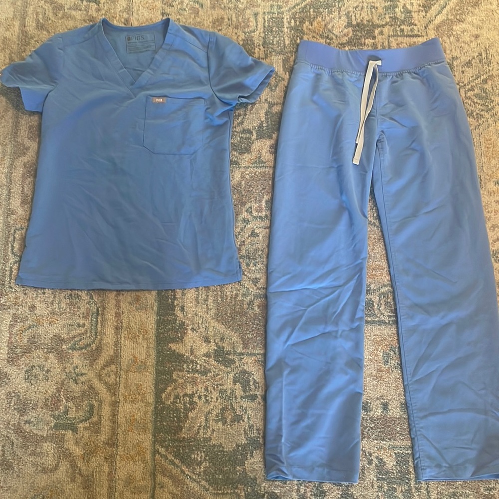 Figs scrubs
